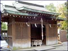 摂社八幡神社